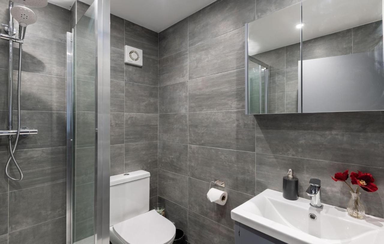 Spacious And Modern 4 Bed Apartment Next To Borough Station Londyn Zewnętrze zdjęcie