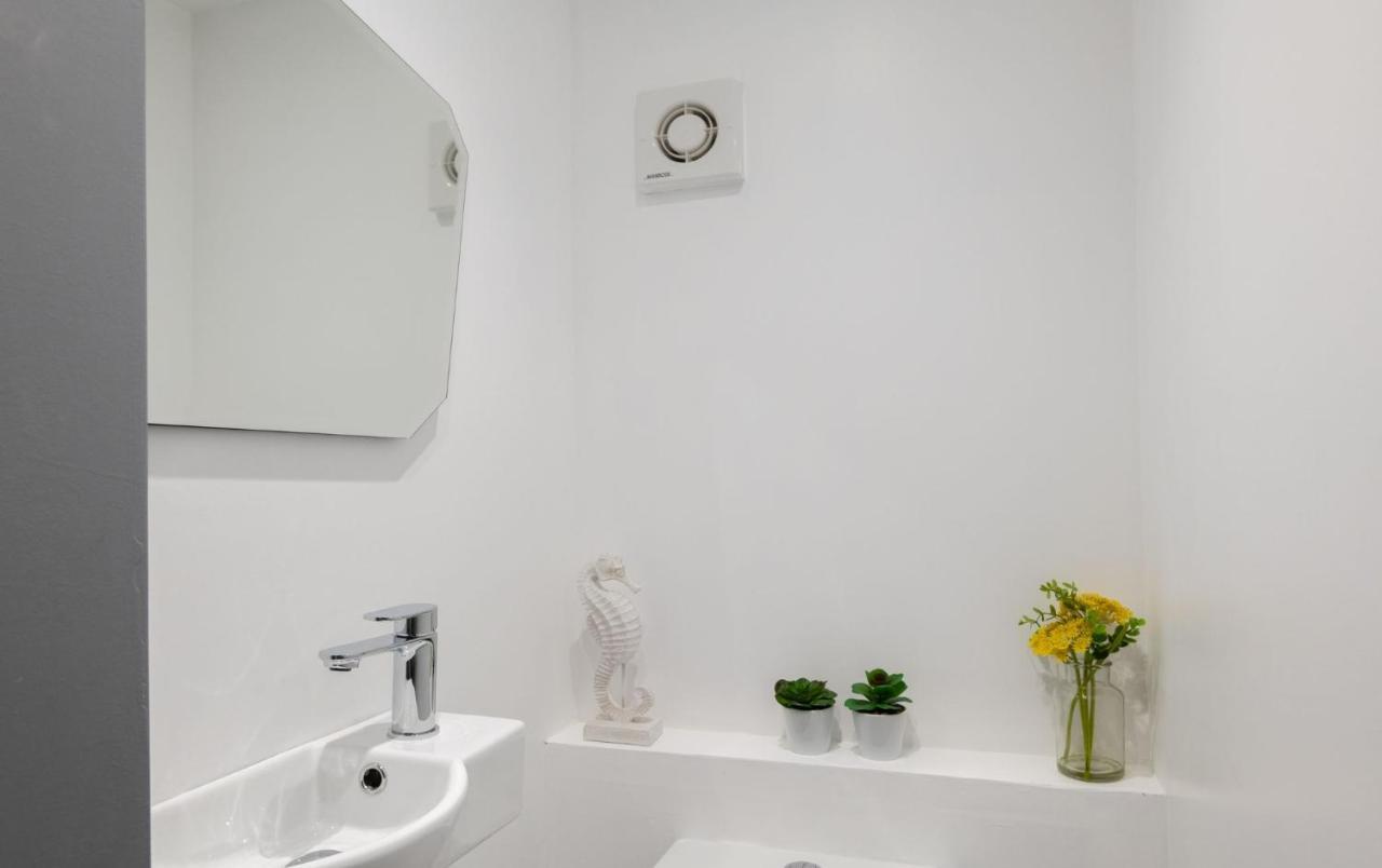 Spacious And Modern 4 Bed Apartment Next To Borough Station Londyn Zewnętrze zdjęcie